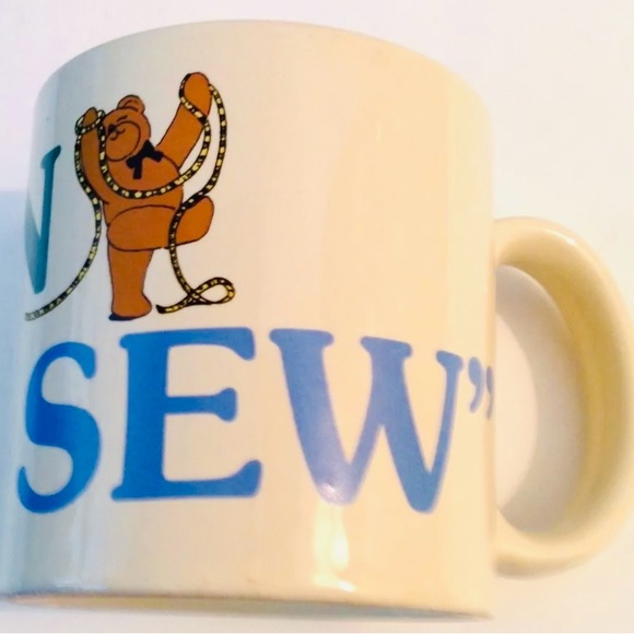 Born to Sew Coffee Mug Vintage 1988 Porcelain 10-12 Oz Sewing - Picture 7 of 9